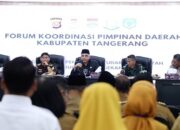 Bupati Zaki Minta Camat Pantau Pembakaran Sampah