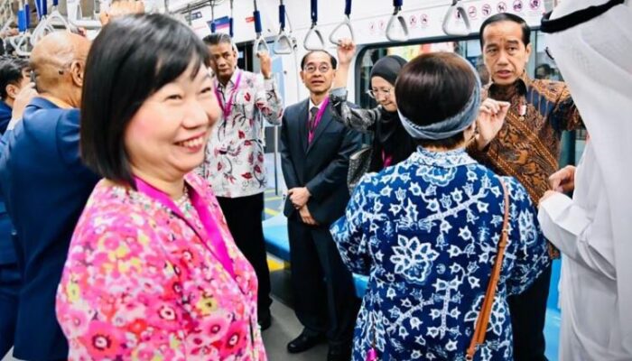 Duta Besar Malaysia Penasaran Untuk Menaiki MRT Sejak Lama