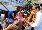 Tinjau Pasar Kranggot, Jokowi : Harga Bahan Pangan Sangat Baik