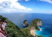 Eksplorasi Keindahan Nusa Penida: Pantai Kelingking, Pantai Berlian, dan Crystal Bay