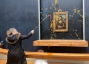 Video: Aktivis Lingkungan di Prancis Lempar Sup ke Lukisan Mona Lisa