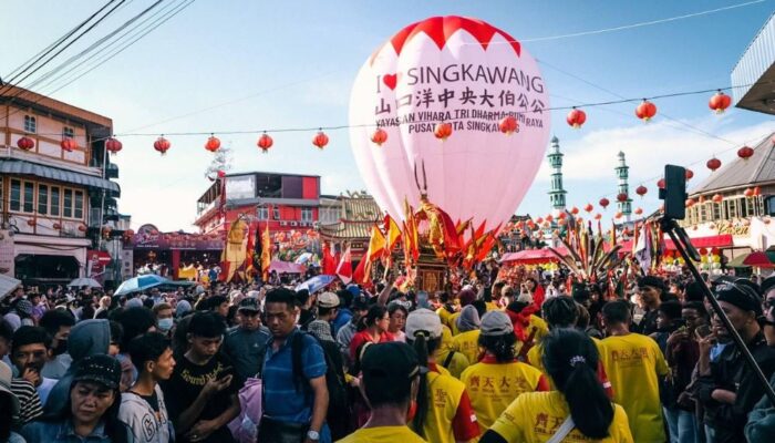 Perbedaan Imlek dan Cap Go Meh: Tradisi dan Kemeriahan yang Berbeda di Indonesia!