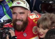 Taylor Swift Peluk Travis Kelce Usai Kansas City Chiefs Memenangkan Super Bowl 2024