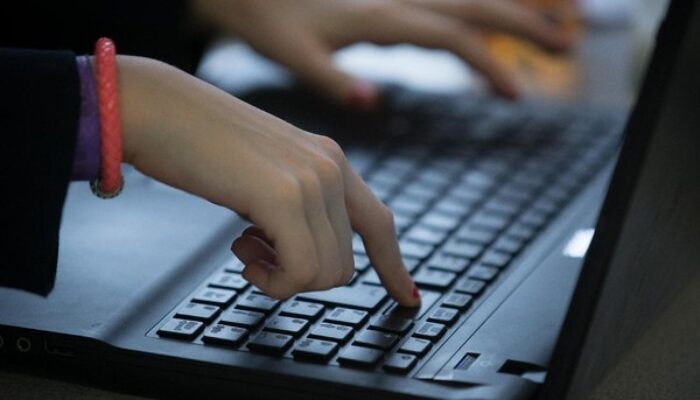 Penyebab dan Cara Sederhana Mengatasi Laptop yang Lemot