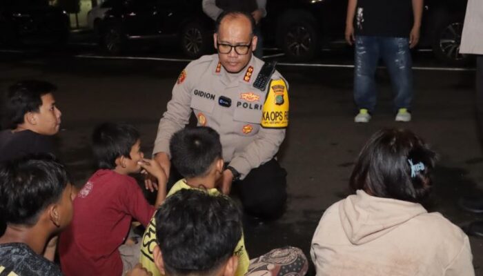 Bawa Bendera Besar dan Petasan, Polres Metro Jakarta Utara Amankan Ratusan Remaja dalam Konvoi Takbiran