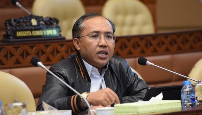 Suryadi Jaya Purnama: Belum Satu Tahun Diresmikan, Kenapa Jalan Tol Bocimi Amblas