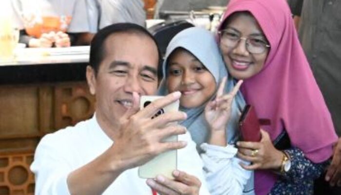 Foto: Momen Bersejarah Saat Warga Lombok bertemu dengan Presidennya