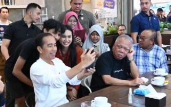 Momen Bersejarah Saat Warga Lombok bertemu dengan Presidennya 04