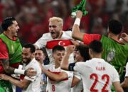Cenk Tosun Bawa Turki ke Babak 16 Besar, Kalahkan Ceko dengan 10 Pemain di UEFA EURO 2024