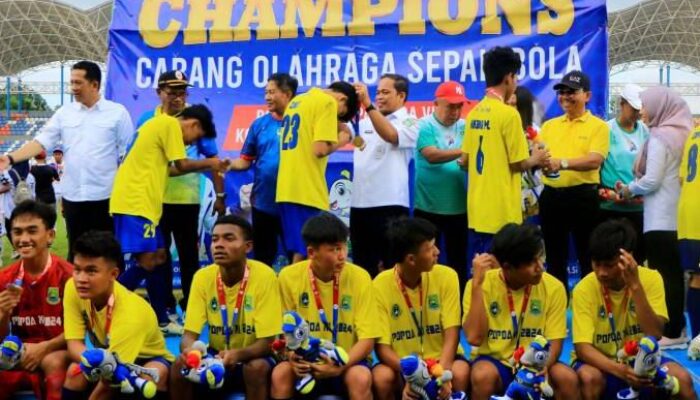 Tim Sepak Bola Kota Tangerang Raih Medali Emas di POPDA XI 2024