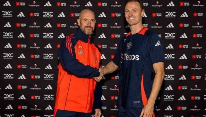 Jonny Evans Resmi Bertahan di Manchester United dengan Kontrak Baru