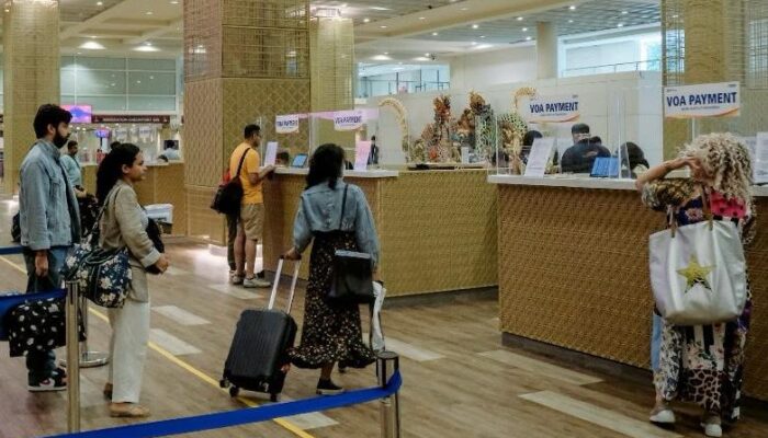 Kebijakan Visa on Arrival Batam Dalam Tahap Finalisasi Menurut Menparekraf Sandiaga Uno