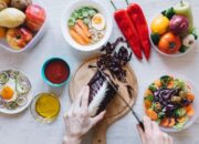 Makanan Super untuk Rambut Sehat dan Anti-Rontok: Rahasia Nutrisi untuk Rambut Tampil Berkilau!