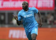 AC Milan vs Napoli: Tundukkan AC Milan 2-0 di San Siro Langkah Kuat Menuju Gelar Serie A 2024/2025