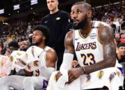 Ayah dan Anak Ukir Sejarah dalam Satu Tim NBA
