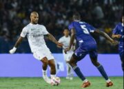 Persik vs Persib Bandung: Maung Bandung Tundukkan Persik Kediri 2-0 dalam laga sengit Liga 1 2024-2025