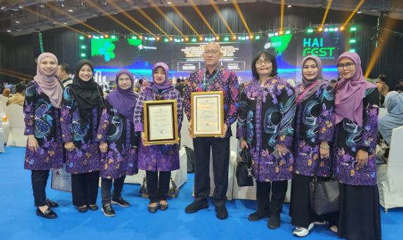 Dinkes Kabupaten Tangerang Raih Penghargaan Kemenkes atas Implementasi SMILE ATM