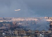 Israel Lancarkan Serangan Udara Dekat Bandara Beirut Lebanon
