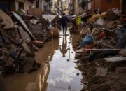 Seminggu Setelah Banjir di Spanyol: Keluarga Masih Harapkan Orang Hilang Selamat