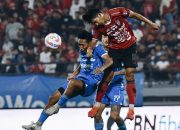 10 Serdadu Tridatu Tahan Maung Bandung Di Laga Bali United vs Persib Bandung Pada BRI Liga 1 2024/2025