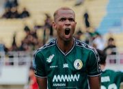 2 Gol Dianulir Pada Laga PSS vs Persebaya, Super Elja Terkam Bajul Ijo 3-1