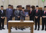 DPRD Kota Singkawang Umumkan Pasangan Wali Kota Terpilih 2025-2030