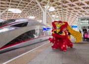 Meriahkan Imlek 2025, KCIC Hadirkan Hiburan dan Aktivitas Seru di Stasiun Whoosh