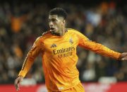 Vinicius Jr Kartu Merah, Gol Dramatis Jude Bellingham Bawa Real Madrid Bangkit 2-1 atas Valencia
