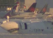 Kecelakaan Pesawat Delta Air Lines di Toronto: 18 Terluka Saat Pesawat Terbalik