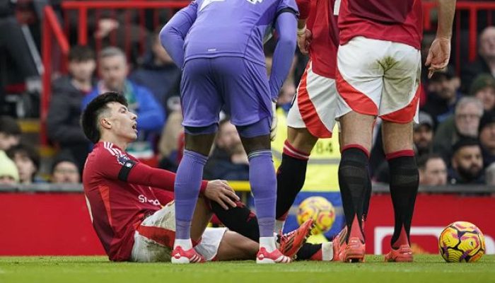 Lisandro Martinez Alami Cedera Ligamen Kruis, Man United Konfirmasi Pemulihannya
