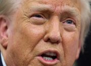 Trump Tandatangani Perintah Eksekutif Kembalikan Penggunaan Sedotan Plastik