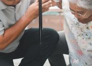 3 Masalah Kesehatan yang Sering Dialami Lansia dan Cara Merawatnya