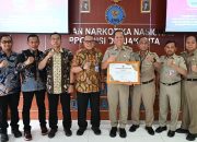 BNNP DKI Jakarta Berikan Penghargaan kepada Walikota Jakarta Utara dan Lurah Tanjung Priok