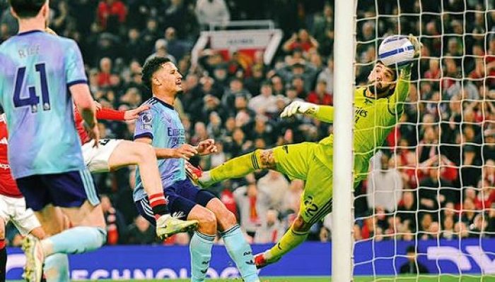 David Raya Gagalkan Kemenangan Man United, Man Utd vs Arsenal Imbang 1-1 di Old Trafford