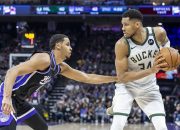 Giannis Antetokounmpo Pimpin Milwaukee Bucks Kalahkan Sacramento Kings 114-108
