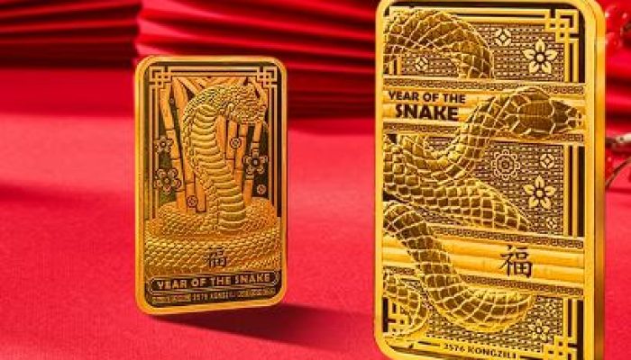 Harga Emas Cetak Rekor Tertinggi Akibat Kekhawatiran Perang Dagang