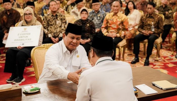 Presiden Prabowo Serahkan Zakat ke BAZNAS, Wujudkan Komitmen Pengentasan Kemiskinan