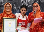 Rekor MURI Memasak Takjil Serentak oleh Perempuan DWP DKI Jakarta dan Krim Cafe