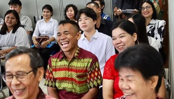 Sujud Syukur, 41 Pasangan Resmi Nikah Massal Tercatat Secara Hukum di Jakarta Pusat