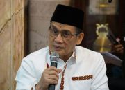 Wamenag Romo Syafii Tegaskan Budaya Memberi di Idulfitri, Tolak Meminta THR Secara Paksa