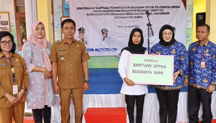 Bantuan Budidaya Lele Dorong Ekonomi Kampung KB Desa Mekarsari