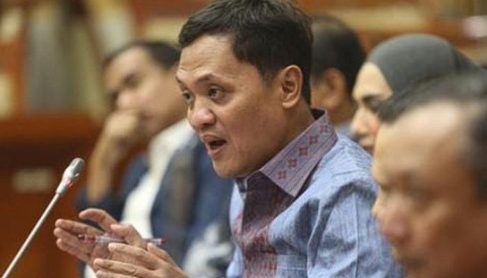 Hoaks SKCK Dihapus, Habiburokhman: Tidak Benar!
