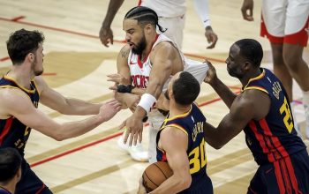 Jimmy Butler Comeback! Warriors Unggul 3-1 atas Rockets
