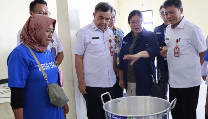 Jurus Rajeg Entaskan Kemiskinan Ekstrem Melalui Buah Kemiri & Tempe Semangit
