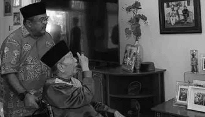 Mantan Wakil Gubernur DKI, Tokoh Besar Betawi & Maestro Pencak Silat Eddie Mardjoeki Nalapraya Wafat di Usia 93 Tahun