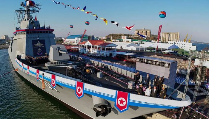 Kapal Perusak Korea Utara Rusak Saat Peluncuran: Kim Jong Un Murka!