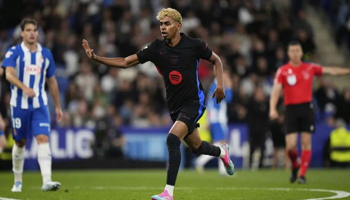 Lamine Yamal 17 Tahun, 1 Gol, 3 Gelar: Barcelona Juara La Liga 2025 dan Treble Domestik!