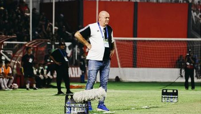 Maung Bandung Tunda Pesta Juara Liga 1 di Laga Malut vs Persib, Ini Reaksi Bojan Hodak 