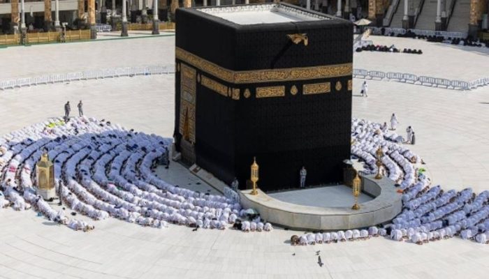 Pemandangan Langka Mataf Masjidil Haram Mekkah Hampir Kosong di Awal Musim Haji 2025