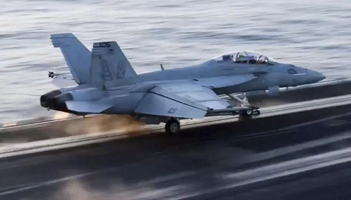 Super Hornet Jatuh Lagi! USS Harry Truman Diserang Houthi di Tengah Gencatan Senjata